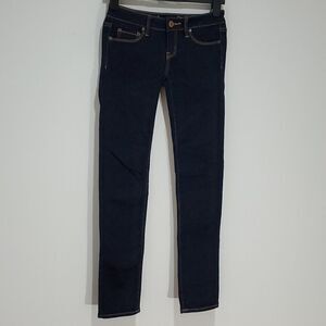 AE Stretch Dark Wash Size 2 28x31 Skinny Jeans